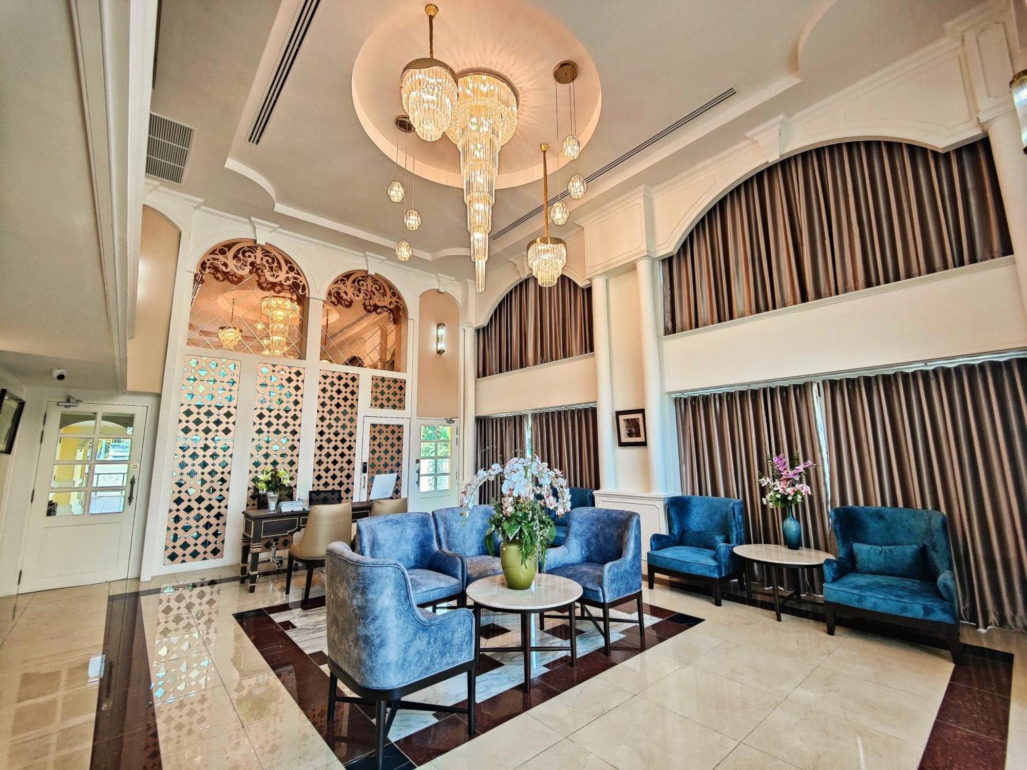 Siri Grand Bangkok Hotel Luaran gambar