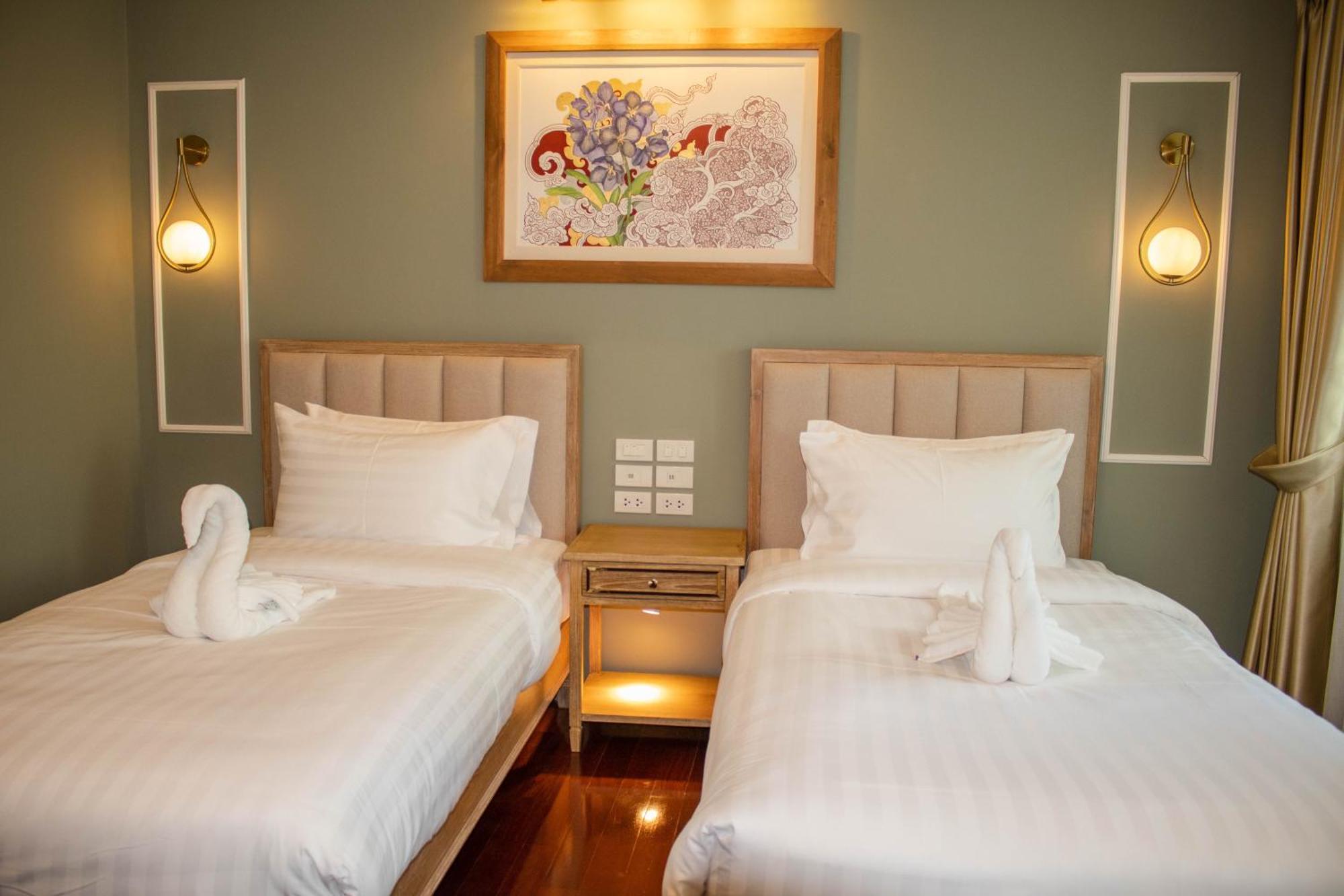 Siri Grand Bangkok Hotel Luaran gambar