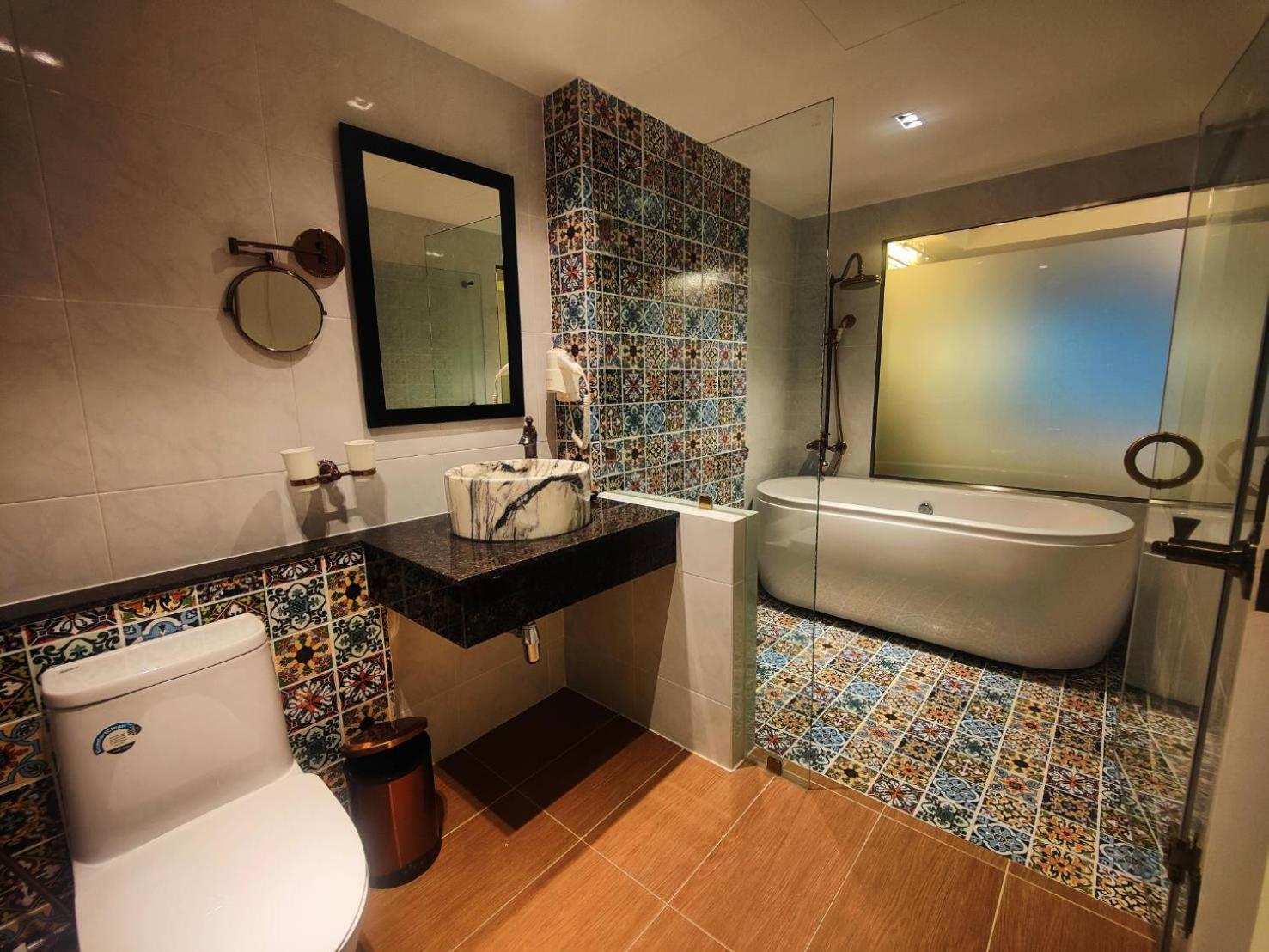 Siri Grand Bangkok Hotel Luaran gambar