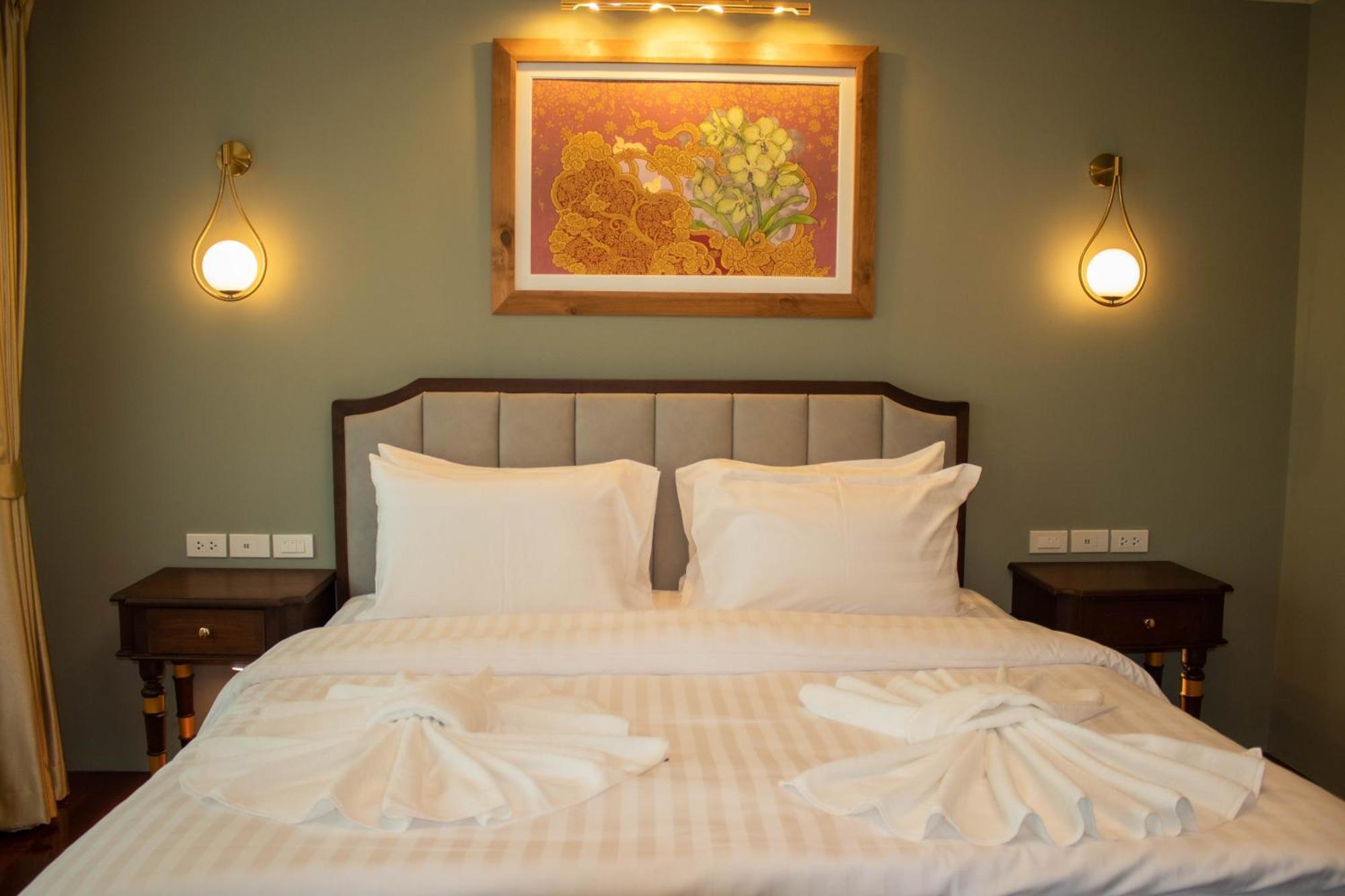 Siri Grand Bangkok Hotel Luaran gambar